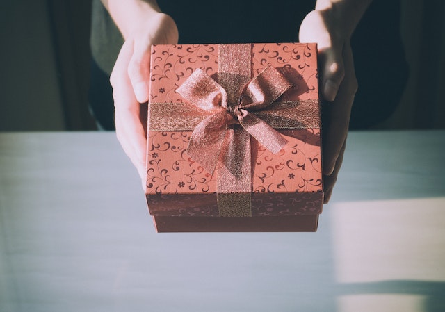 5 Lovely Gift Boxes To Send To Your Special Ones